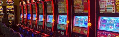 Bảng Bingo online tại ll88 với các ô số sắc nét và không khí vui nhộn